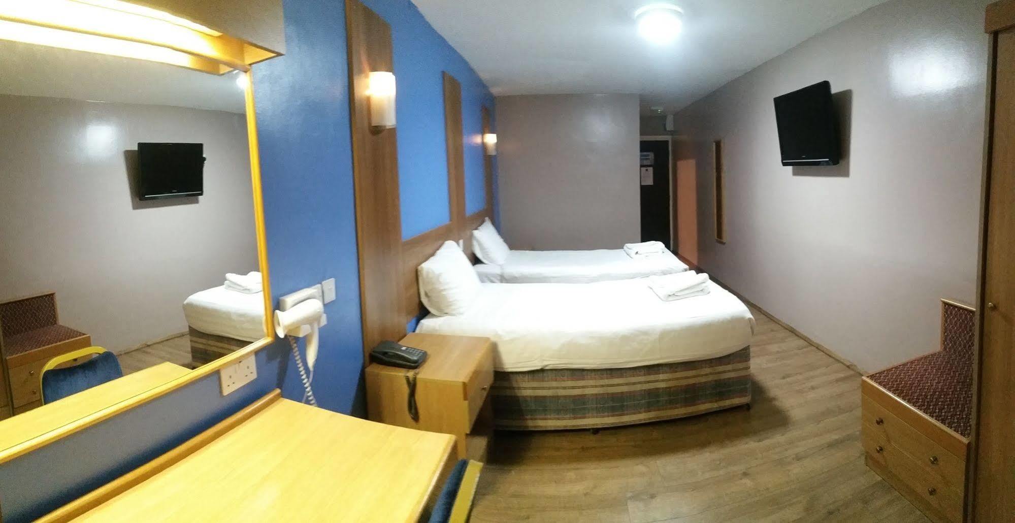 קינגסטון אפון הול Gilson Hotel מראה חיצוני תמונה